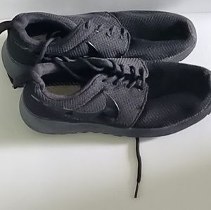 Nike Roshe sz 3